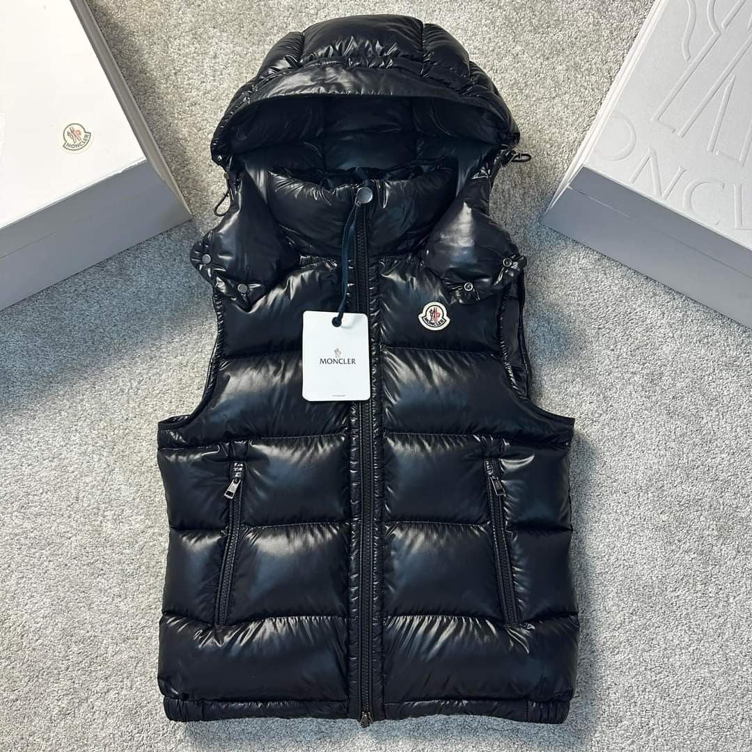 All Moncler Clothes Supplier + FREE Reselling Guide